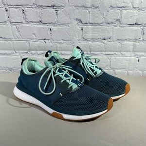 Karu Women’s Atom Running Shoe size 8.5 medium